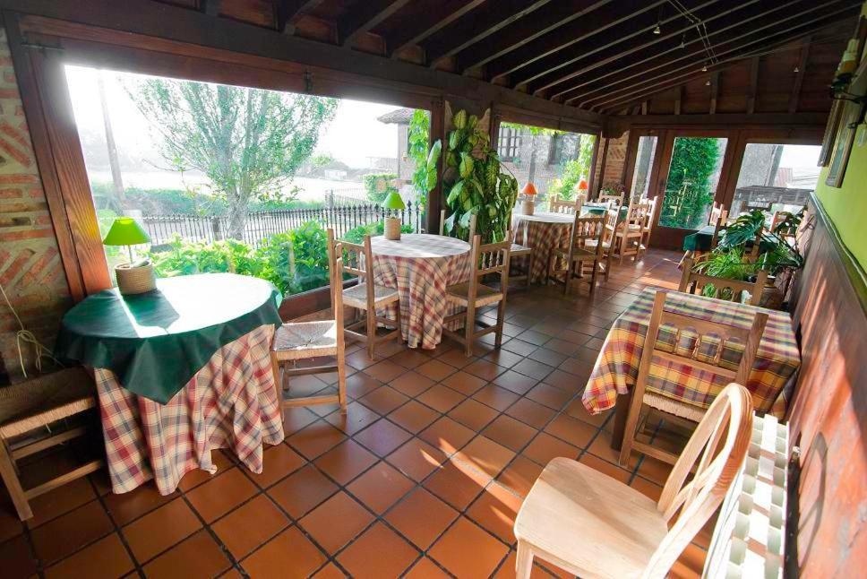 La Posada De Langre Екстериор снимка